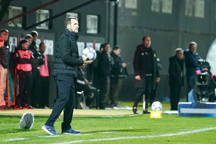 “Me preocupa que no sepamos levantarnos de esta derrota. Sería una estupidez que nos haga más daño del que ya nos hizo. Somos Boca", dijo el Vasco (Maxi Failla).