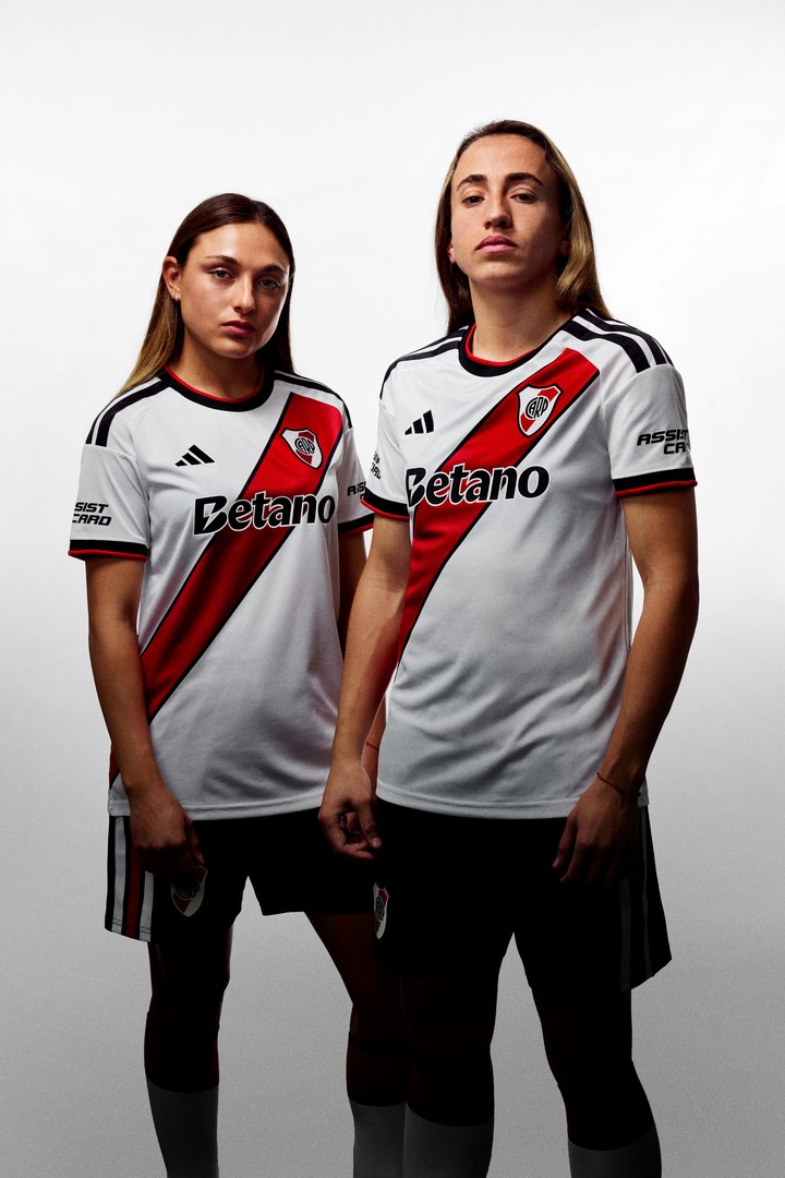 La nueva camiseta de River. (FOTO: ADIDAS)