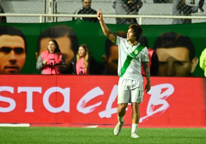 Tiziano Perrotta metió el primero para Banfield.





















Foto: FOTOBAIRES
























Fecha 2 Torneo Clausura Liga Profesional