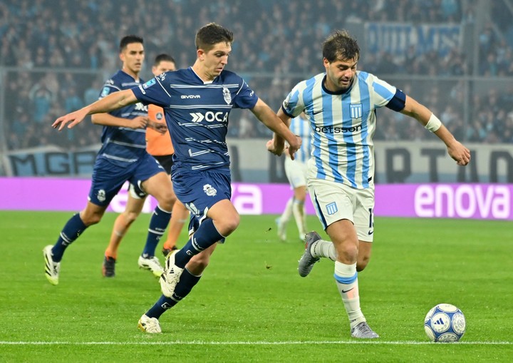 Santiago Sosa ante Gimnasia (Fotobaires).