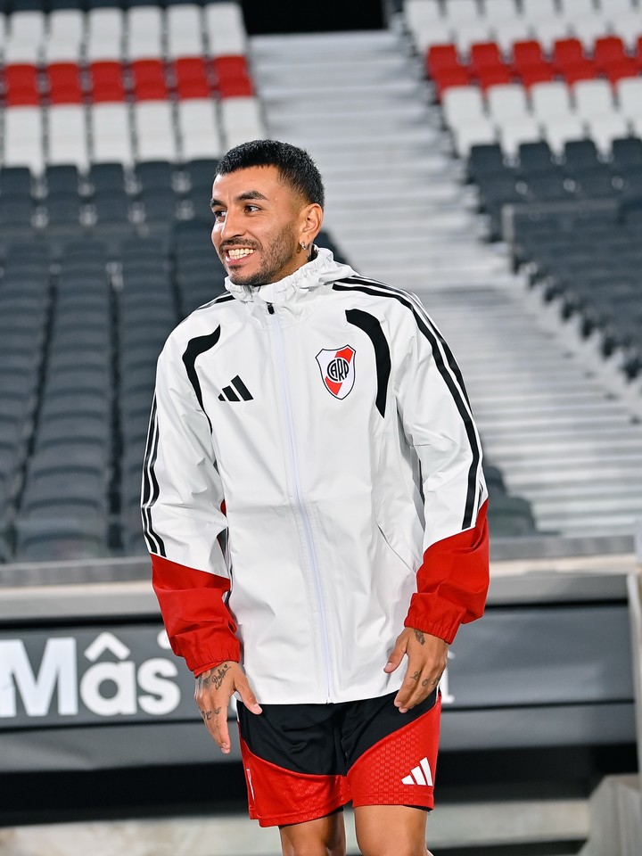 La primera práctica de Correa en River.