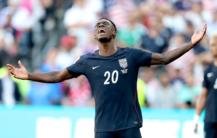 Folarin Balogun, el futbolista de la polémica, se lamenta ante Bélgica (EFE).