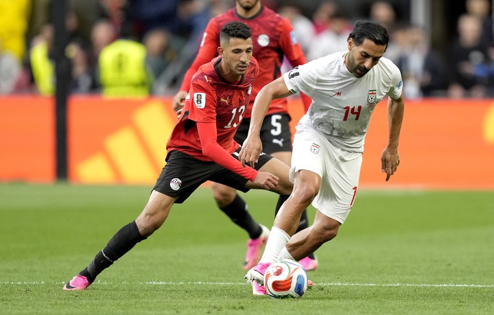 Fatouh contra Irán en la fase de grupos del Mundial.