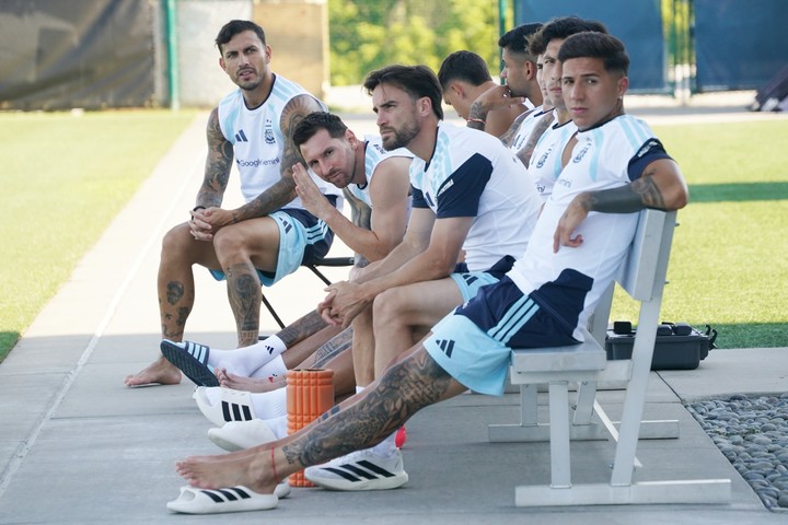 La presencia de Messi en la práctica (Juano Tesone/Enviado especial)