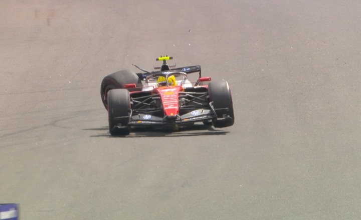 Así quedó la Ferrari de Hamilton. (@F1)