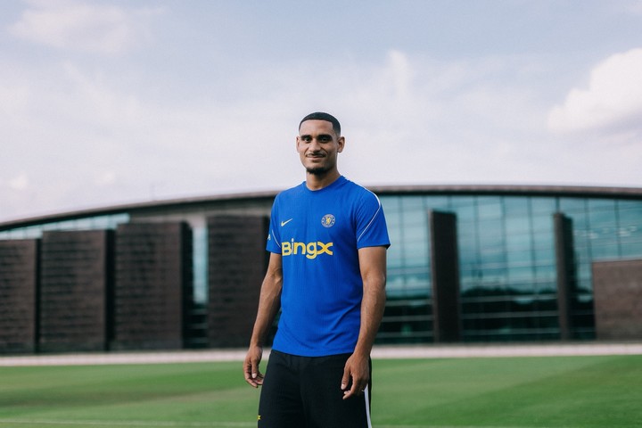 Lacroix, nuevo jugador de Chelsea.