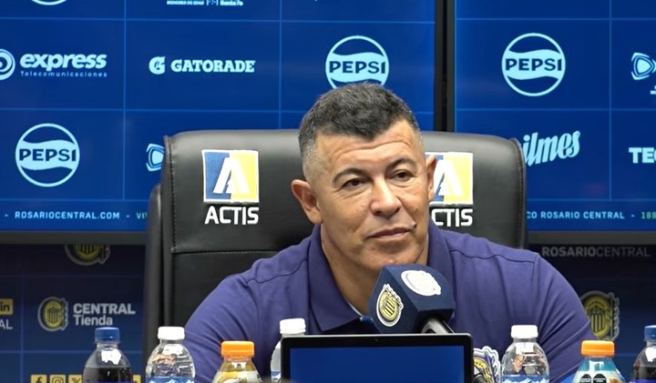 Jorge Almirón habló tras la derrota en el debut.