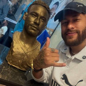 Tras regresar del Mundial, el Santos homenajeó a Neymar en su museo
