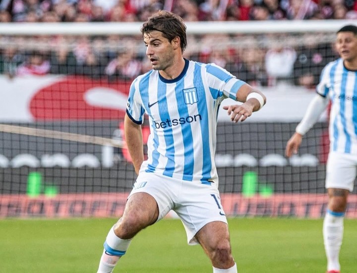 Santiago Sosa en Racing.