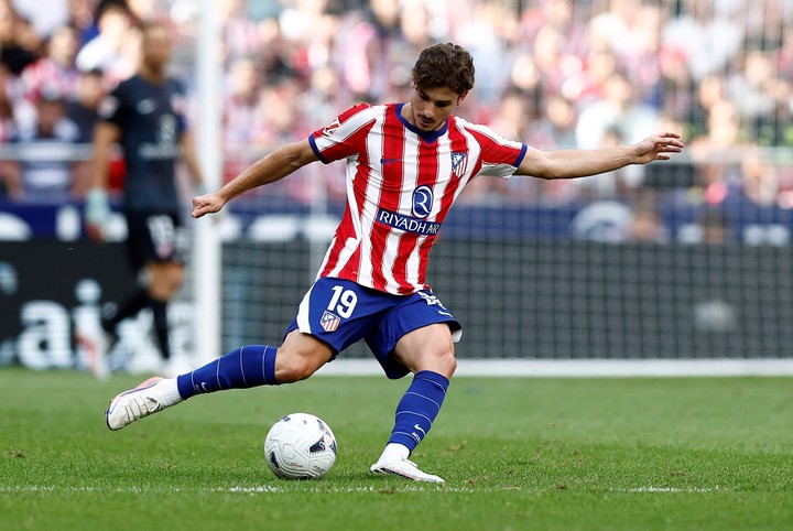 Julián Álvarez, jugando para el Atlético de Madrid. REUTERS/Thomas Peter