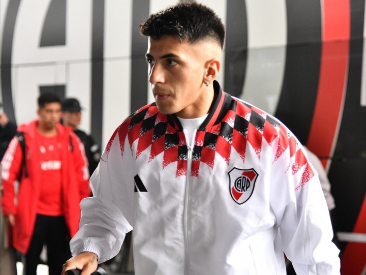 Thiago Almada sigue sumando rodaje en el Millonario. Foto: prensa River.