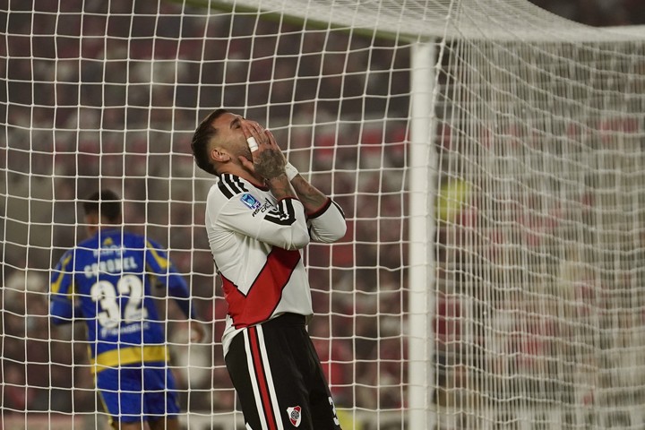 Otamendi la metió en contra y River no pudo darlo vuelta ante Central.