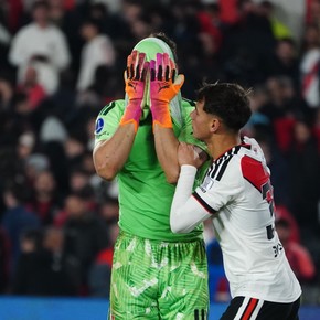 Otro papelón de River: afuera de la Sudamericana y ¿sigue Coudet?
