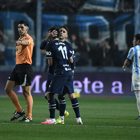 Independiente Rivadavia estiró la mala racha de Racing y es líder de la tabla anual
