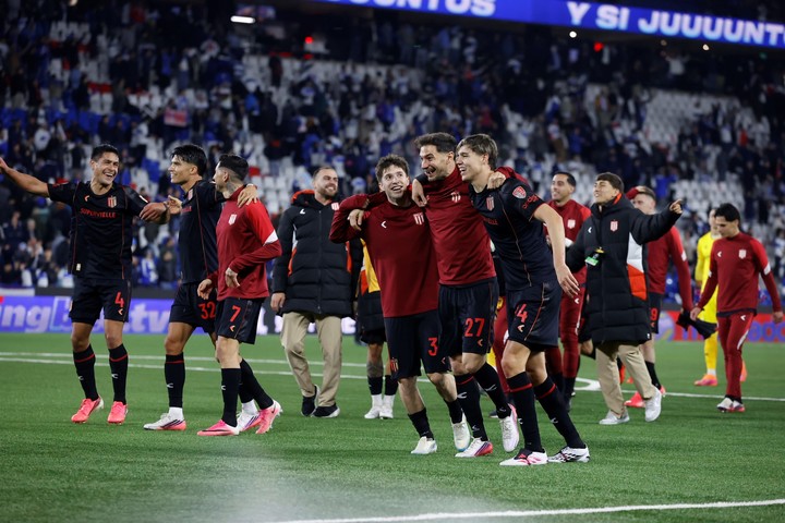Estudiantes avanzó de ronda. (foto: EFE)