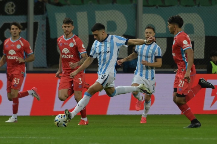 Racing viene de eliminar a Belgrano de la Copa Argentina.