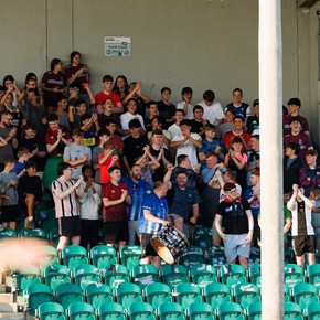 El club de Irlanda que tuvo a 60 argentinos alentando en sus tribunas