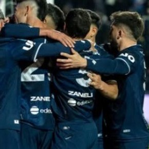 Con un doblete de Arce, Independiente Rivadavia le ganó a Estudiantes RC y es líder en la anual
