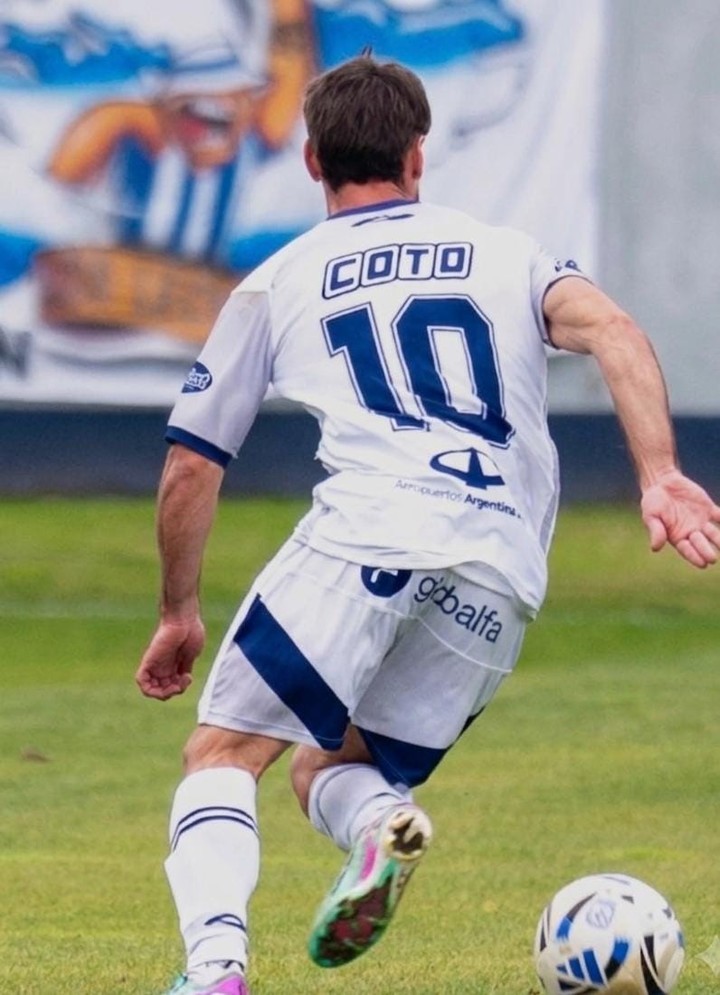 Diego Becker, la figura del Lechero. (@tsuarezoficial)