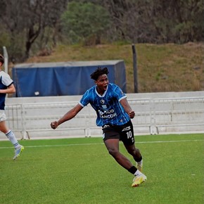 Peter Camara, el haitiano que firmó su primer contrato con Racing: "Hoy me siento más argentino"