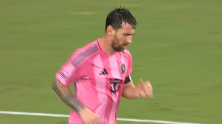 Messi descontó para el Inter Miami y festejo mesurado.