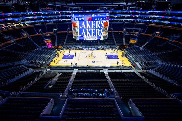 El estadio de los Lakers. (AP)