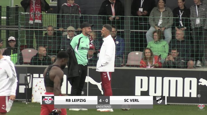 Demichelis en el amistoso de Leipzig en Austra. (Captura YT/RBLeipzig)