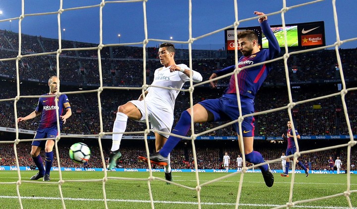 Cristiano, escolta de Messi. (REUTERS/Sergio Perez)