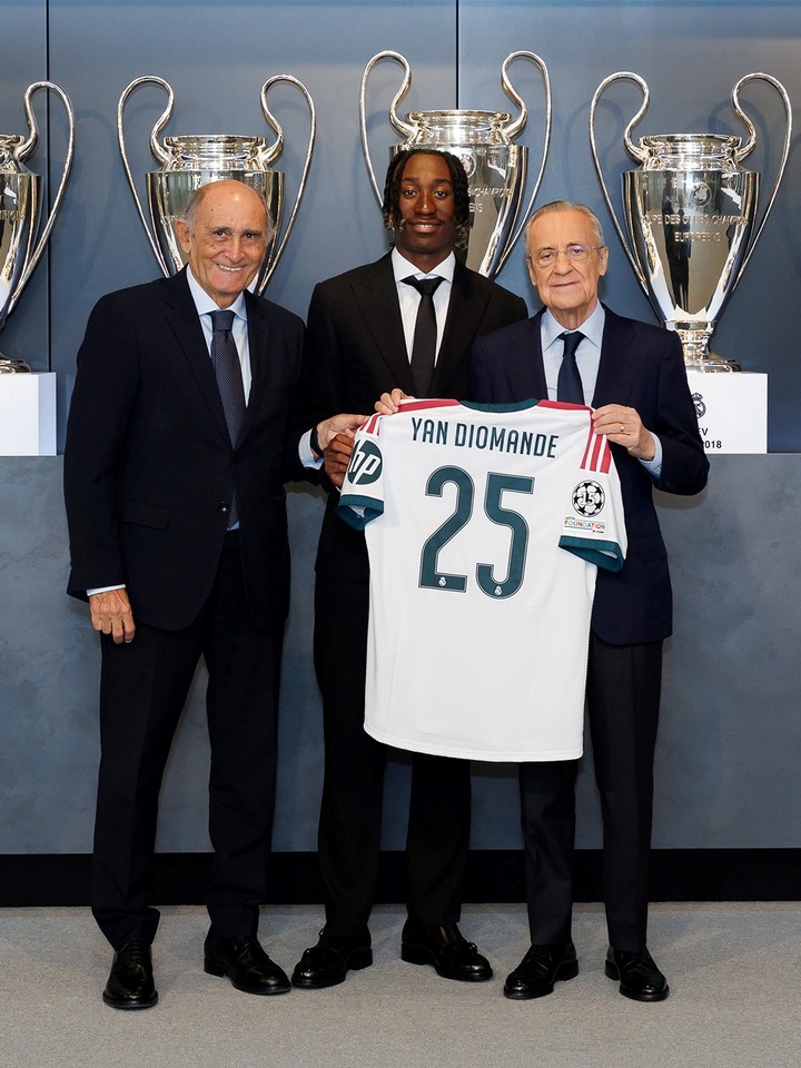 Yan Diomande llevará la camiseta 25.