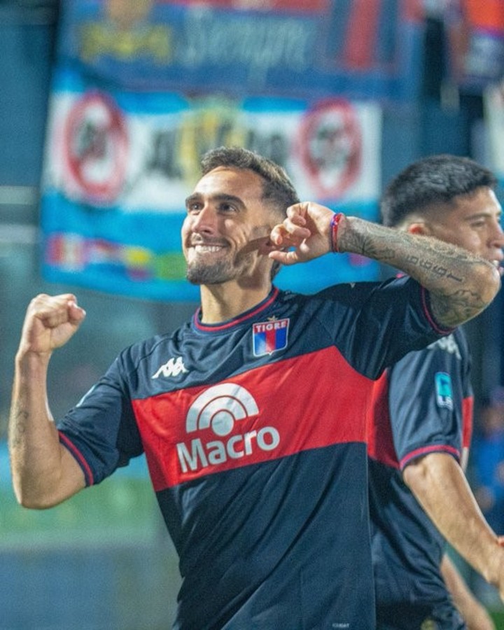 Mauro Méndez, autor del primer tanto de Tigre ante Central Córdoba.