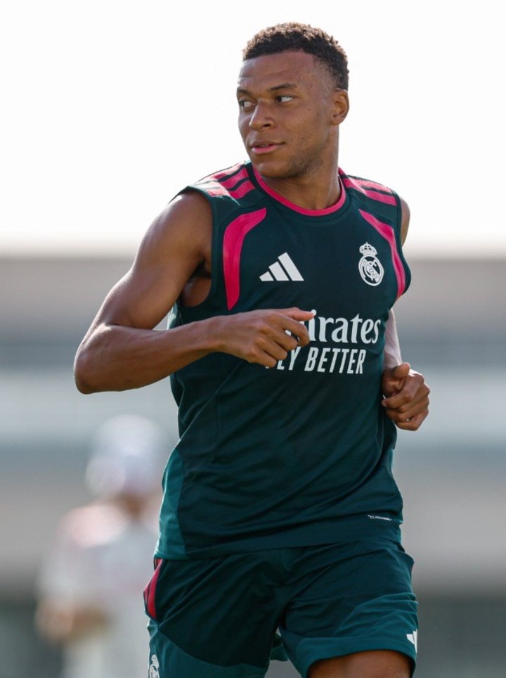 Mbappé en los entrenamientos. (foto: @realmadrid)