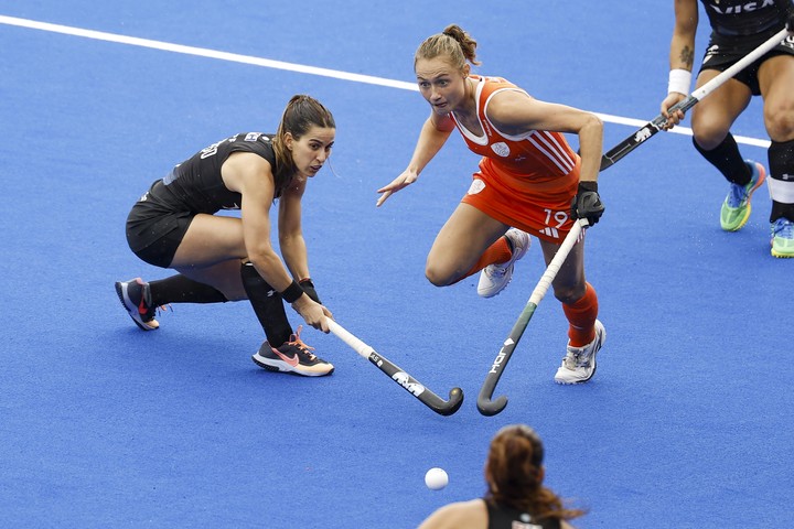 Las Leonas irán por el empate. (EFE/EPA/BAS CZERWINSKI)