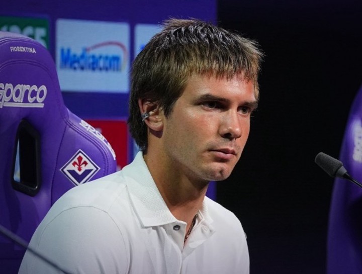 Mastantuono, presentado en la Fiorentina este jueves (Prensa Fiorentina).