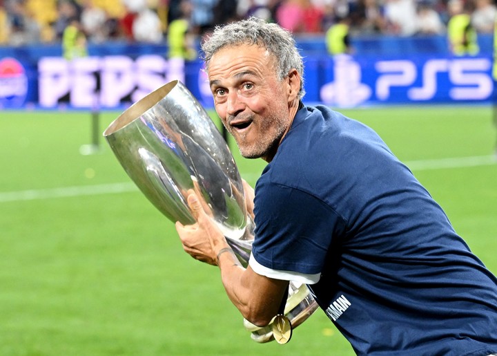 Campeones de Supercopa de Europa ante Aston Villa. (REUTERS/Angelika Warmuth)