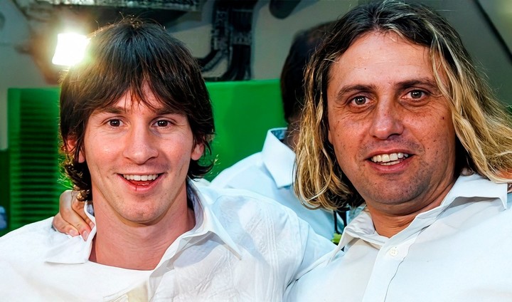 Hoyos lo conoció a Messi en La Masía y forjaron una gran relación.