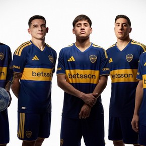 Boca presenta una camiseta con una novedosa combinación y la vuelta del escudo con estrellas