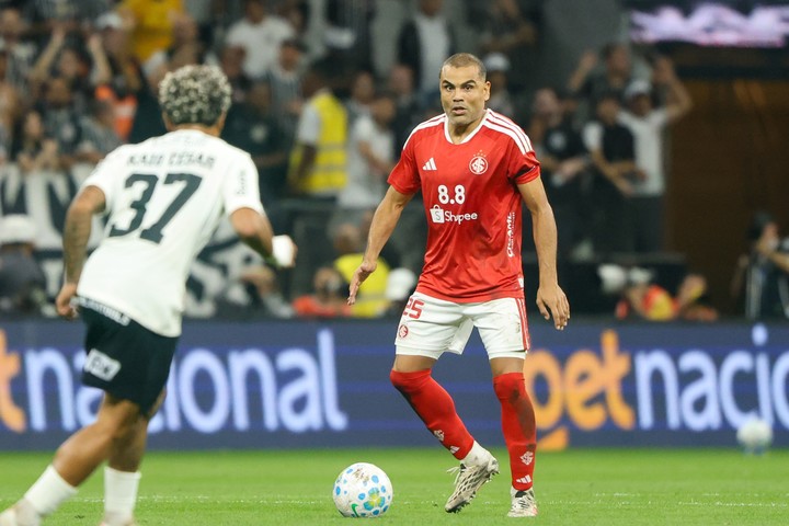 Gabriel Mercado en el partido ante Corinthians.