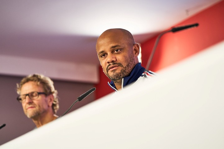 Vincent Kompany, DT de un Bayern Munich que buscará cortar la hegemonía parisina.