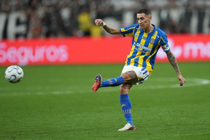 Angel Di María durante el partido ante Corinthians.