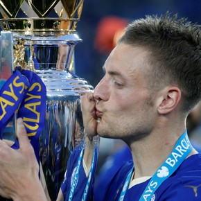 La figura internacional que fue campeón de la Premier League y podría jugar contra Boca en la Sudamericana 