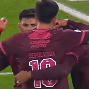 Un ratito le alcanzó a Lanús para golear a Talleres en Córdoba