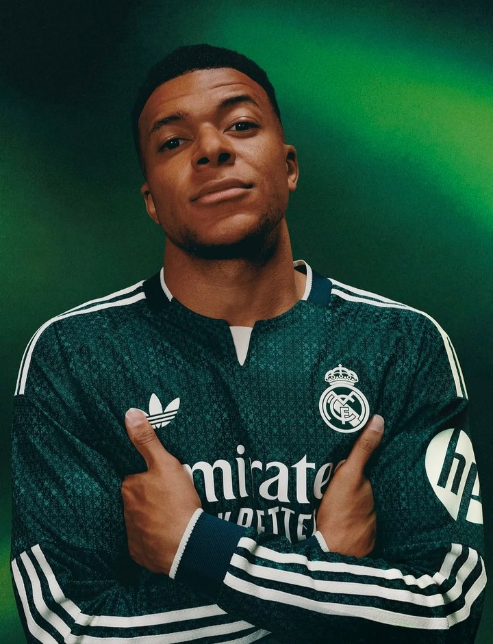 Mbappé, la principal figura, tiene contrato hasta el 2029 (foto: @realmadrid - @adidasfootball).