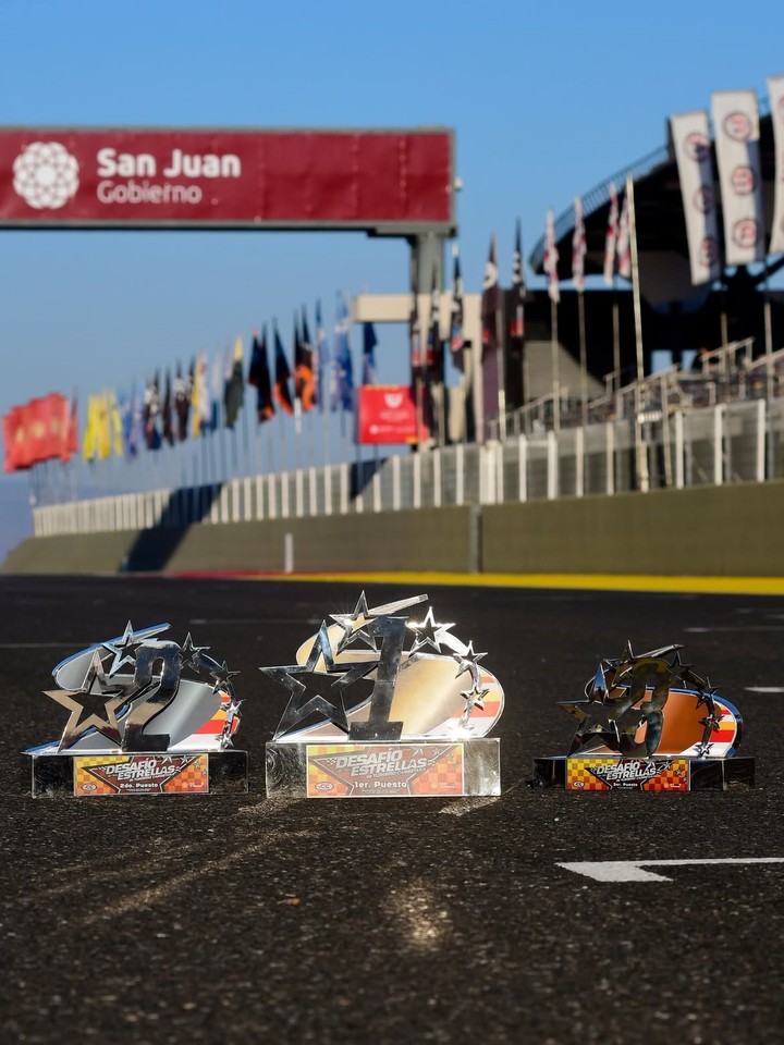 Los trofeos del Desafío de las Estrellas de TC. (Prensa ACTC)