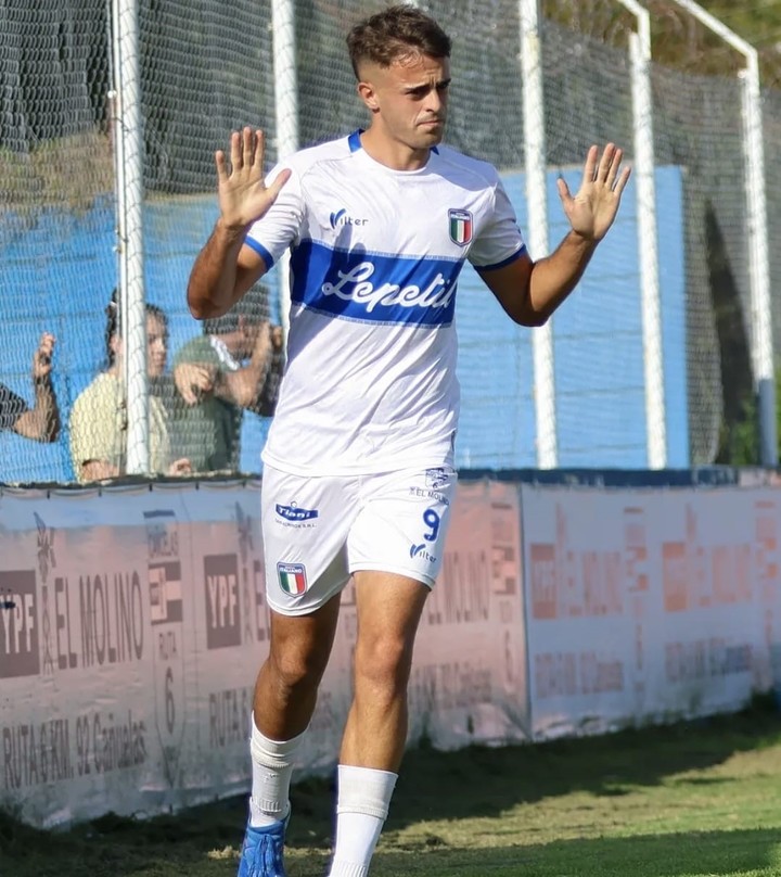 Lleva siete goles en la actual Primera B.