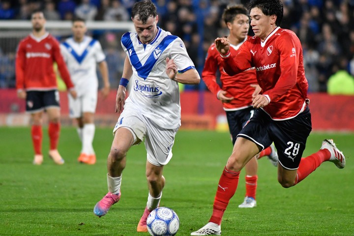 El chileno no tuvo un buen partido. (Fotobaires).