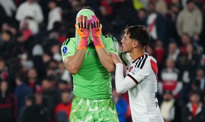 El lamento de Beltrán después de la eliminación de River.
Foto: Marcelo Carroll.