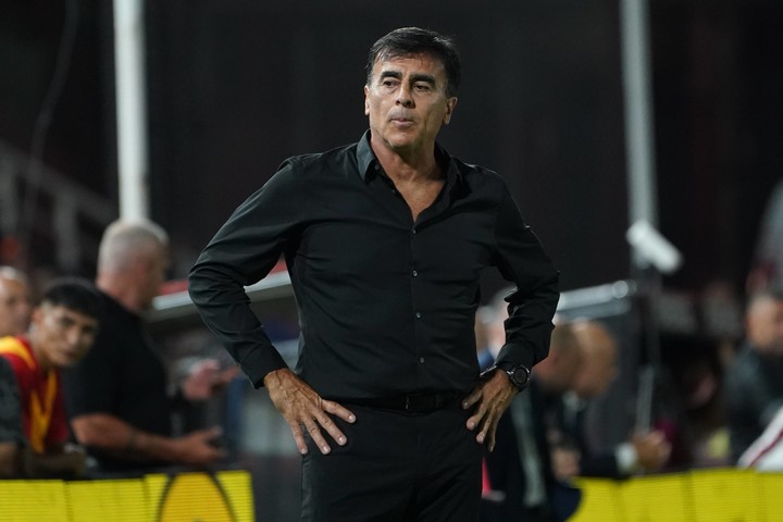 Quinteros, DT de Independiente.