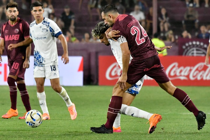 Lanús contra Talleres (Fotobaires).