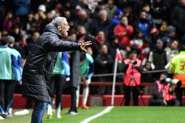 Juan Pablo Vojvoda, técnico de Racing, ante Argentinos Juniors (Fotobaires).