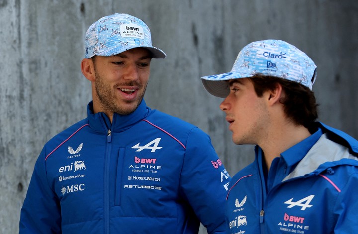 Gasly y Colapinto, una dupla que promete para el 2027. REUTERS/Issei Kato/File Photo